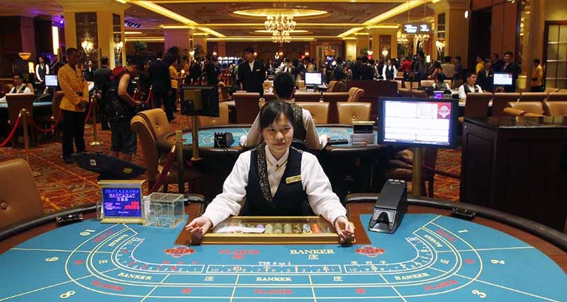 Điều kiện trở thành một dealer trong các sòng casino offline