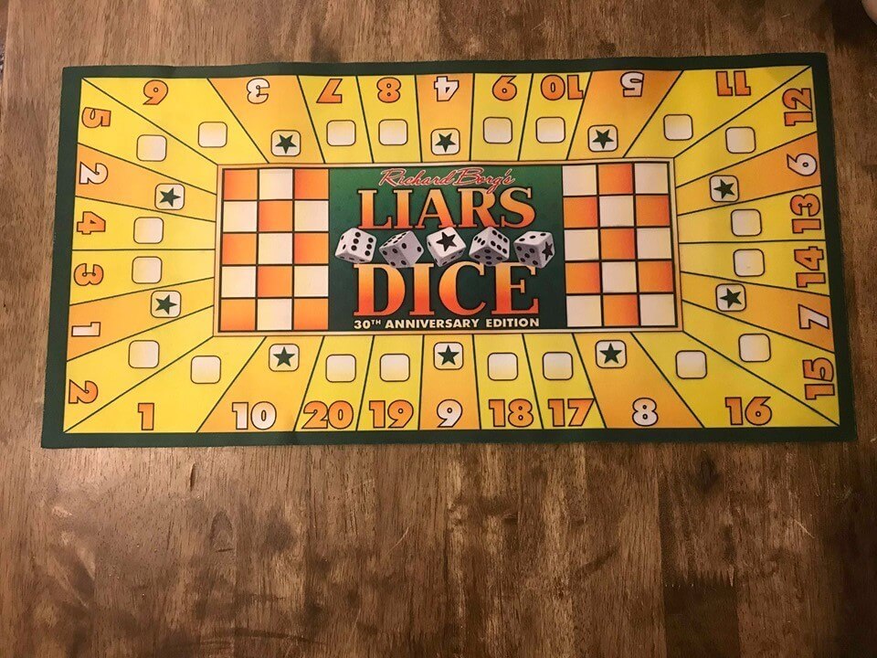Chơi liar's dice BoardGame (xúc xắc nói dối) trúng đậm tại casino uy tín